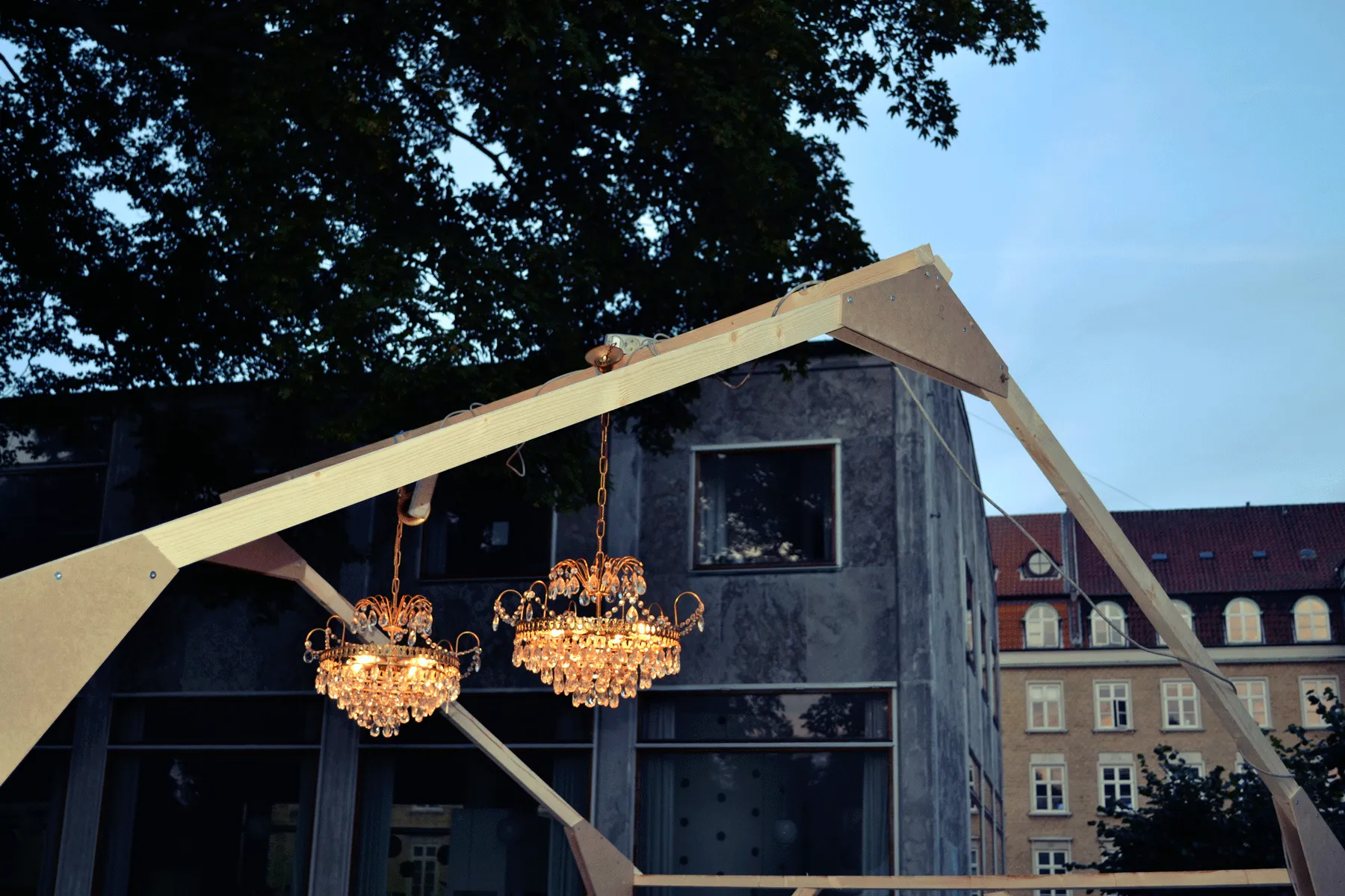 Pop-up restaurant