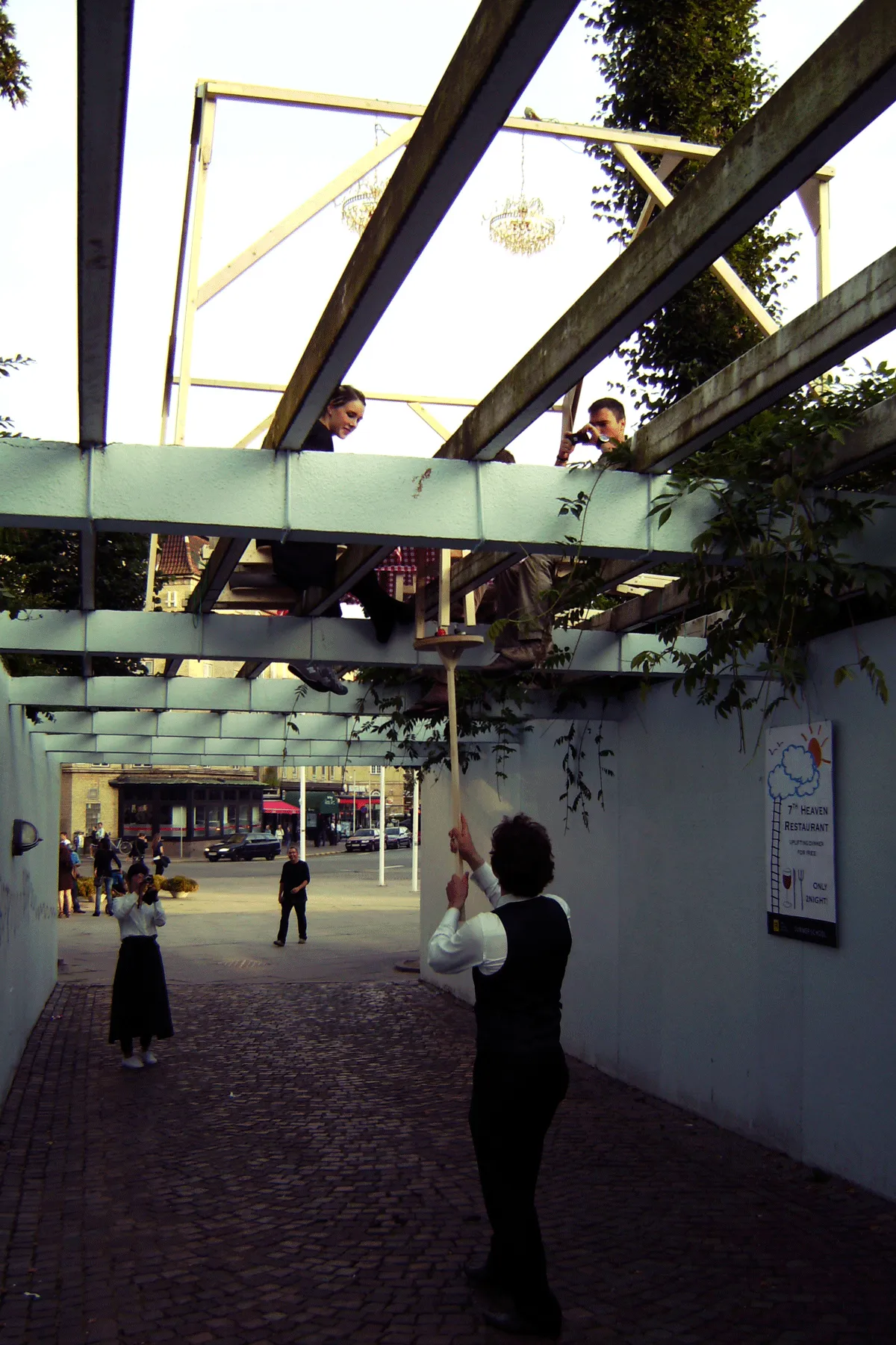 Pop-up restaurant
